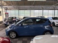 Begagnad Hyundai i10 Comfort 67 HK (49 kW) 2017 Ljusblå Halvkombi