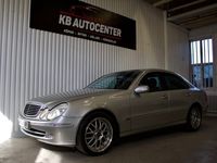 Begagnad Mercedes E320 Avantgarde 224 HK (164 kW) 2002 Ljusgrå (silver) Sedan