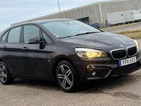 Begagnad BMW 218 Sport Line 150 HK (110 kW) 2016 Mörkbrun Kombi