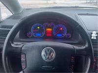 Begagnad VW Sharan 150 HK (110 kW) 2010 Blå Minibuss