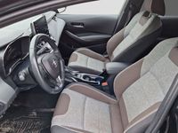 begagnad Toyota Corolla TREK Hybrid 122hk E-CVT