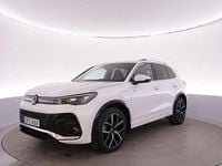 Begagnad VW Tiguan R-line 177 HK (130 kW) 2024 Oryx white pearl SUV