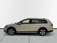 Begagnad VW Golf Alltrack S 184 HK (135 kW) 2017 Vit Kombi