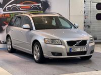 begagnad Volvo V50 T5 AWD AUTOMAT GLASTAKLUCKA (9900 MIL) DRAG NY BESIKTAD NY SERVA