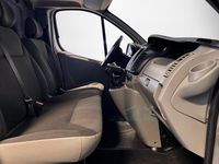 Begagnad Opel Vivaro 116 HK (85 kW) 2011 Grå Minibuss