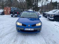Begagnad Renault Mégane III 135 HK (99 kW) 2007 Mörkblå Halvkombi
