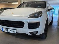 Begagnad Porsche Cayenne S E-Hybrid 416 HK (305 kW) 2015 Vit SUV