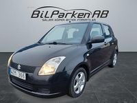 Begagnad Suzuki Swift 92 HK (67 kW) 2005 Svart Halvkombi