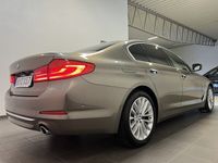 begagnad BMW 520 d xDrive 190hk Luxury Line SE SPEC!