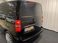 Begagnad Peugeot e-Expert 100 kW (136 HK) 2024 Svart Van