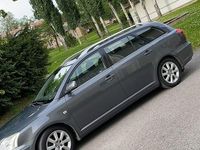 Begagnad Toyota Avensis 147 HK (108 kW) 2005 Kombi