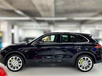 begagnad Porsche Cayenne S E-Hybrid E- TipTronic S Eu6 Luxor Beige 2015, SUV