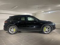 begagnad Porsche Cayenne E-Hybrid 462hk