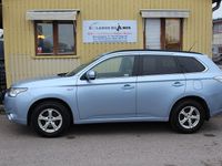 Begagnad Mitsubishi Outlander 203 HK (149 kW) 2014 Blå SUV