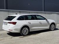 Begagnad Skoda Octavia Style 204 HK (150 kW) 2022 Vit Kombi