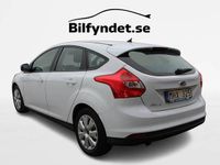 Begagnad Ford Focus 97 HK (71 kW) 2012 Vit Halvkombi