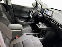 Begagnad MG MG4 EV 125 kW (170 HK) 2024 Svart Halvkombi