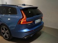 begagnad Volvo V60 Recharge T8 R-Design, Förarstödspaket, dragkrok semi-elektrisk