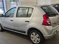 Begagnad Dacia Sandero 87 HK (63 kW) 2010 Silver Halvkombi