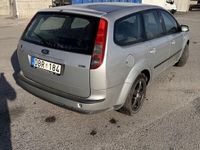 begagnad Ford Focus Kombi 1.8 Flexifuel Euro 4