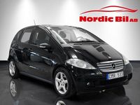 Begagnad Mercedes A150 Classic 95 HK (69 kW) 2008 Svart Halvkombi