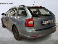 Begagnad Skoda Octavia 105 HK (77 kW) 2010 Ljusgrå Kombi