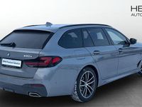 Begagnad BMW 530e Shadowline 2023 Grå Kombi