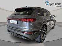 Begagnad Audi SQ6 e-tron Sport 380 kW (517 HK) 2024 Daytonagrå pärleffekt SUV