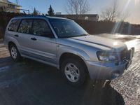 Begagnad Subaru Forester 126 HK (92 kW) 2005 Silver SUV