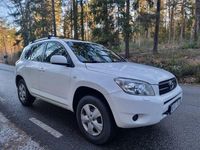 Begagnad Toyota RAV4 152 HK (111 kW) 2008 Vit SUV
