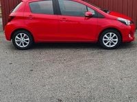 Begagnad Toyota Yaris 99 HK (72 kW) 2015 Halvkombi