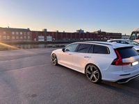 Begagnad Volvo V60 R-Design 250 HK (183 kW) 2020 Kombi