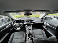 begagnad Lexus CT200h 1.8 CVT 136hk