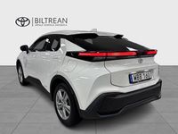 Begagnad Toyota C-HR Style 197 HK (144 kW) 2023 Vit SUV