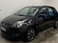 Begagnad Ford Fiesta 69 HK (50 kW) 2007 Svart Halvkombi