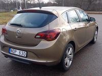 Begagnad Opel Astra 140 HK (102 kW) 2013 Halvkombi