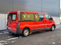 begagnad Renault Trafic Kombi 2.9t 2.0 dCi 9 SITS Buss