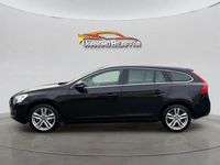 Begagnad Volvo V60 Summum 116 HK (85 kW) 2012 Svart Kombi