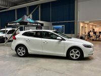 Begagnad Volvo V40 116 HK (85 kW) 2013 Vit Kombi