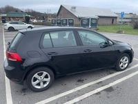 Begagnad VW Golf VII 110 HK (80 kW) 2017 Halvkombi