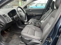 begagnad Volvo V50 2.0 D Kinetic Euro 3