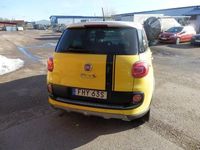 Begagnad Fiat 500L Cross 84 HK (61 kW) 2014 Gul Minibuss