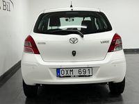 begagnad Toyota Yaris 1.33 VVT-i/ S&V Hjul/ M&K Värmare/ Lågmil