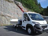 begagnad Peugeot Boxer 165HK 4200 flak med Kran 1,8T