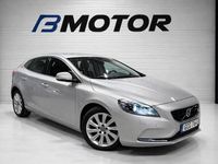 Begagnad Volvo V40 Momentum 120 HK (88 kW) 2015 Silver Halvkombi