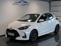 Begagnad Toyota Yaris Hybrid Active 116 HK (85 kW) 2022 Vit Halvkombi
