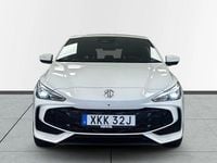 Begagnad MG MG3 Luxury 195 HK (143 kW) 2024 Vit Halvkombi