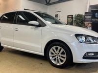 Begagnad VW Polo 90 HK (66 kW) 2015 Vit Halvkombi