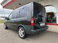 Begagnad Opel Combo 101 HK (74 kW) 2007 Svart Minibuss