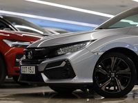Begagnad Honda Civic Elegance 126 HK (92 kW) 2019 Silver Halvkombi
